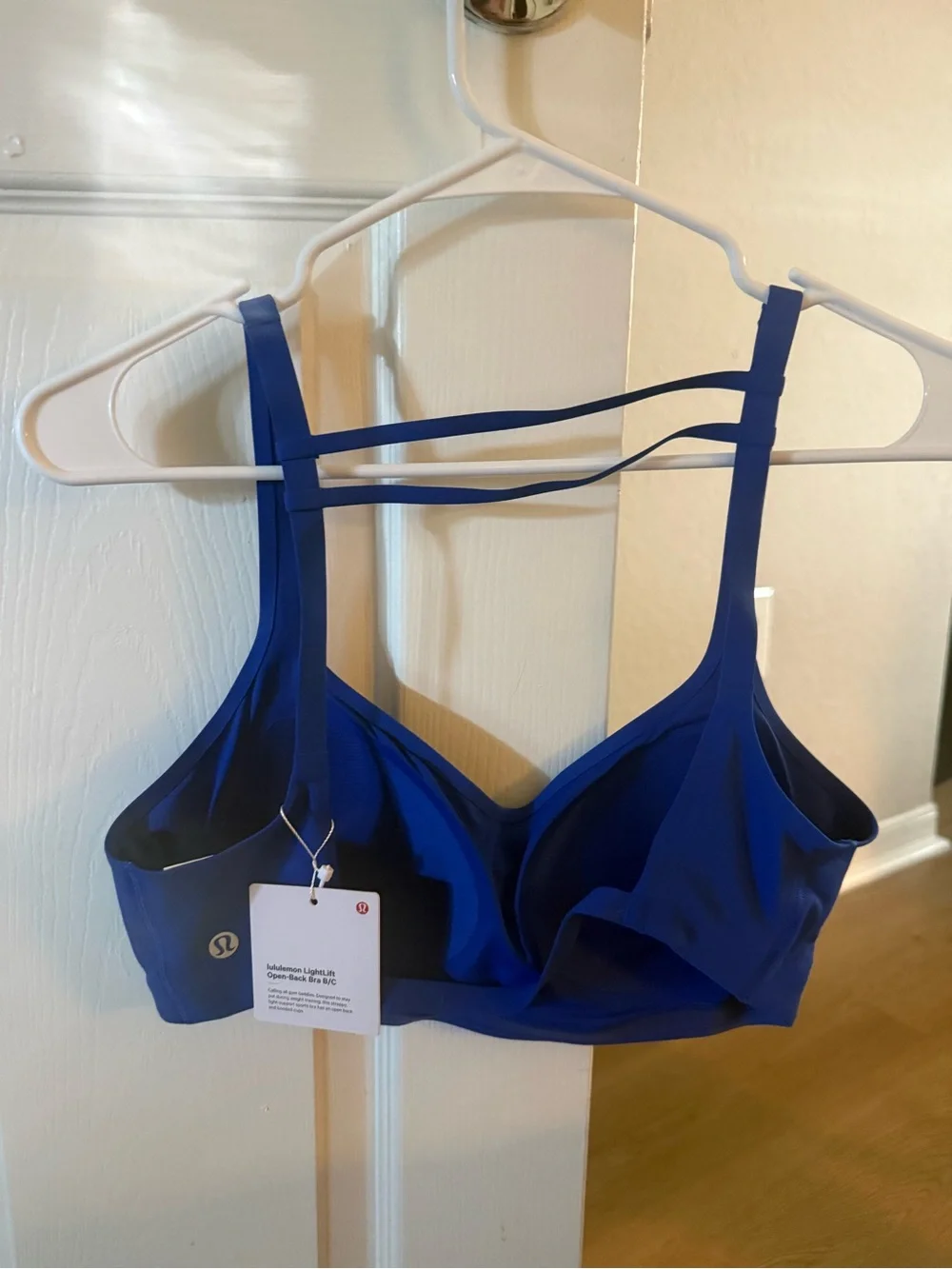 Lululemon NWT lightlift open-back bra b/c medium